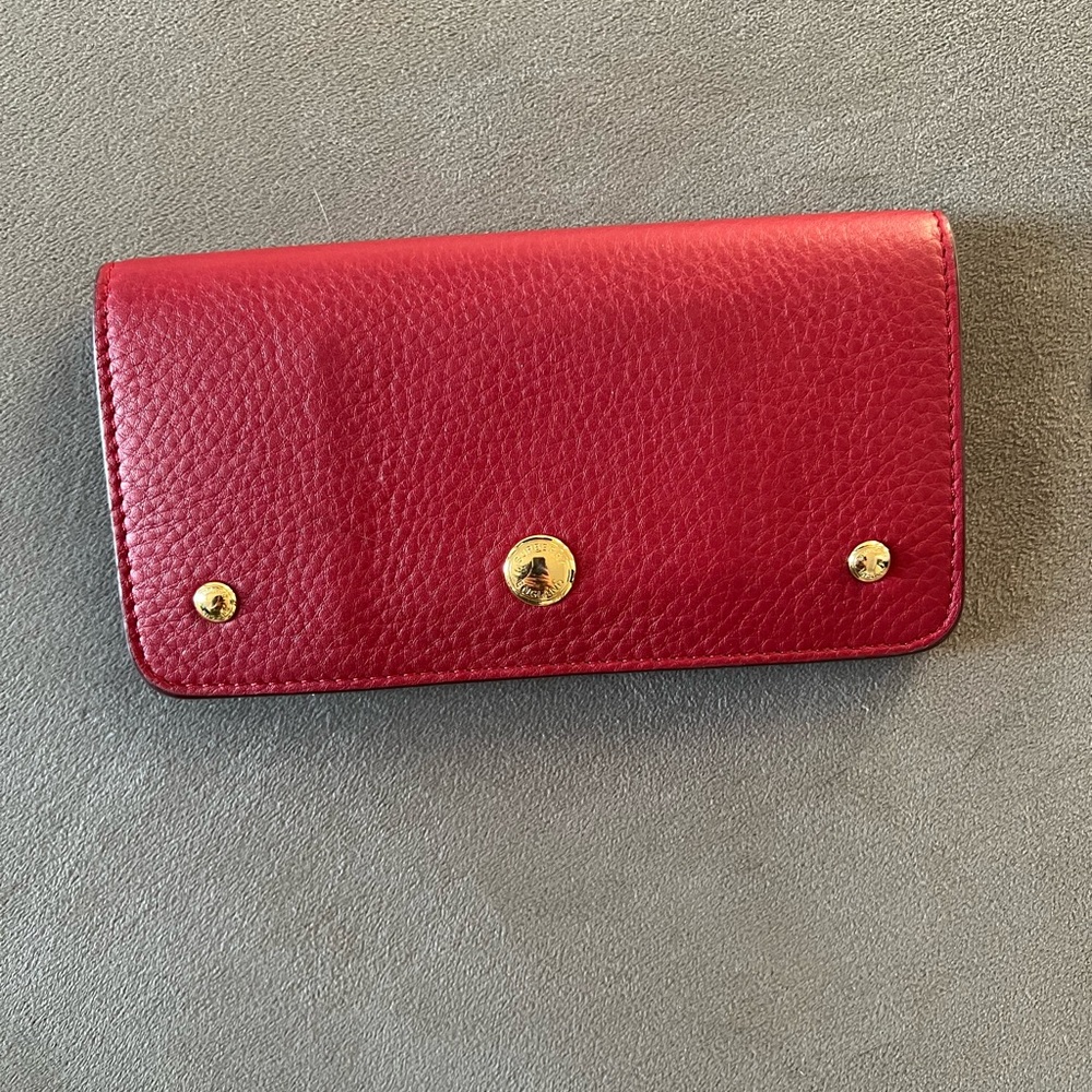 Burberry Leather Rowe Snap
Wallet Red